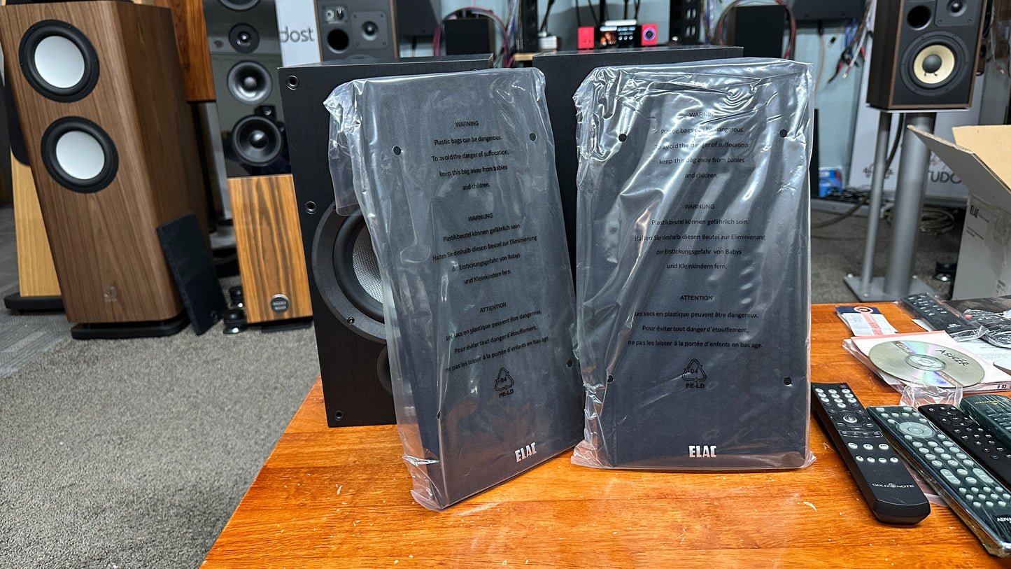 Elac Debut 2.0 B6.2 Bookshelf Speakers (Floor Demo)