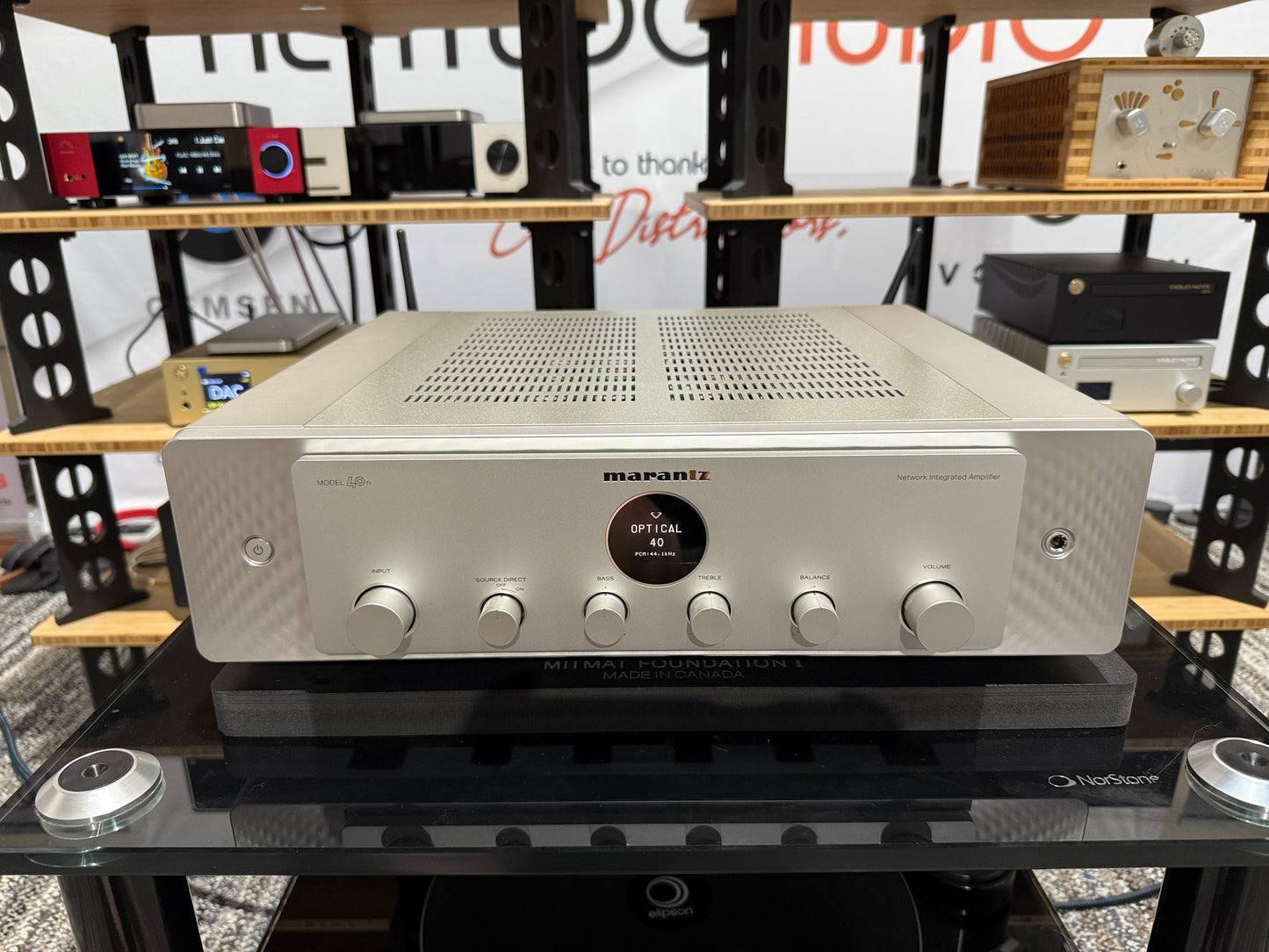 Marantz MODEL 40n Integrated Stereo Amplifier with Streaming Built-in