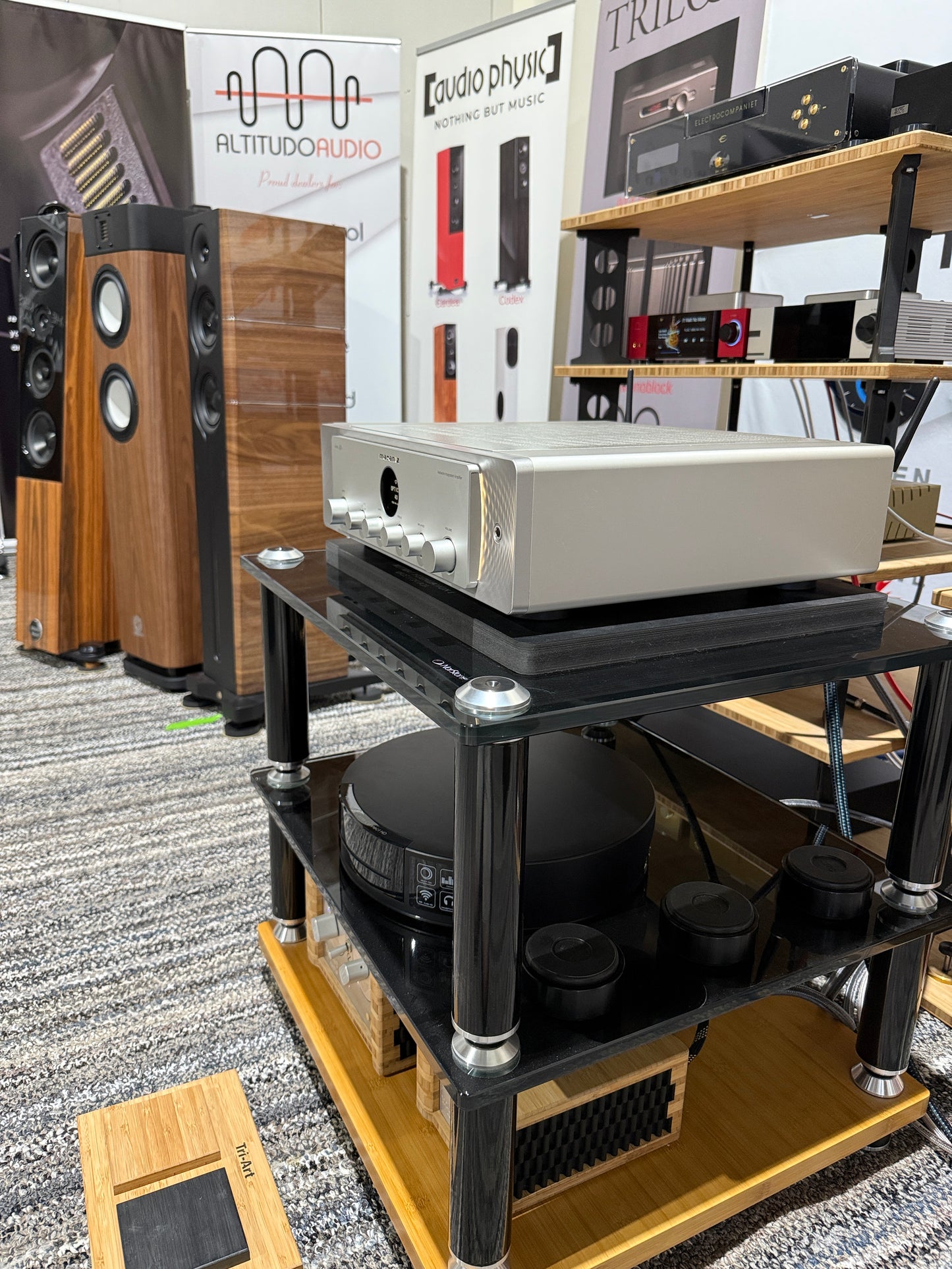 Marantz MODEL 40n Integrated Stereo Amplifier with Streaming Built-in