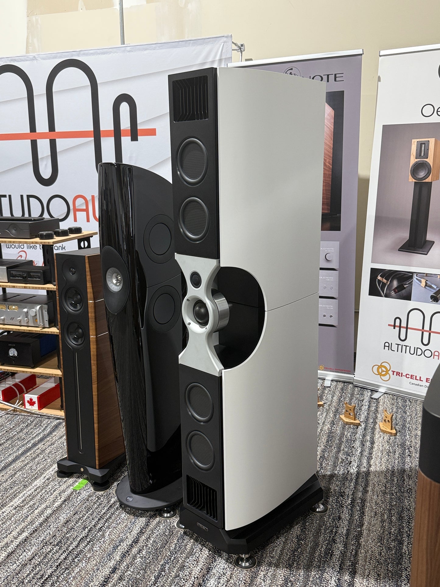 PMC FACT FENESTRIA TOWER SPEAKERS - PAIR (White Silk) (Pre-Owned)
