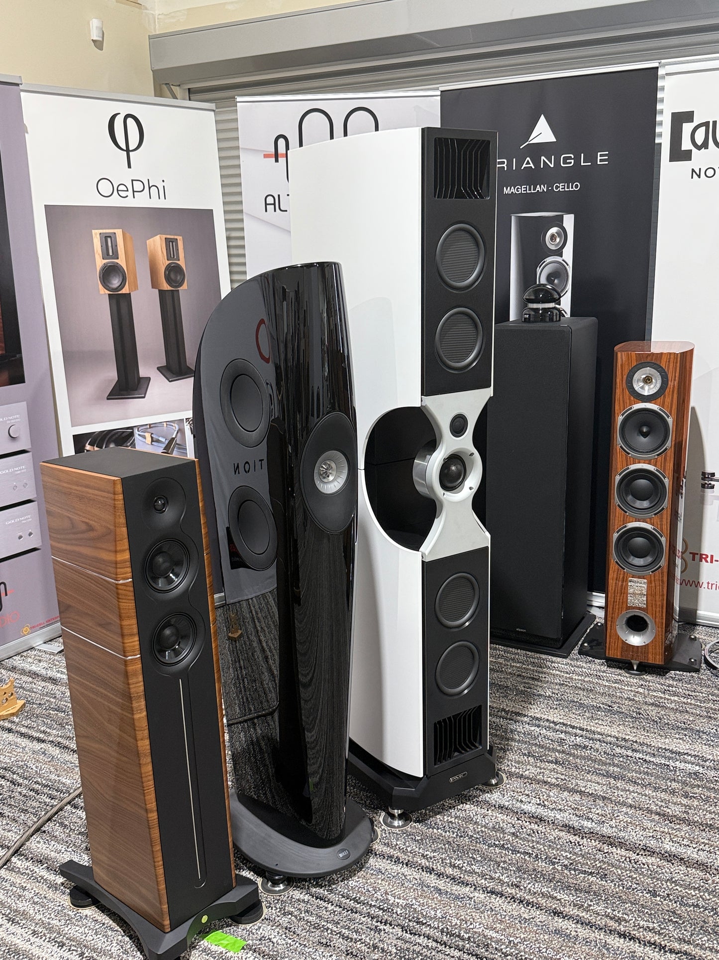 PMC FACT FENESTRIA TOWER SPEAKERS - PAIR (White Silk) (Pre-Owned)