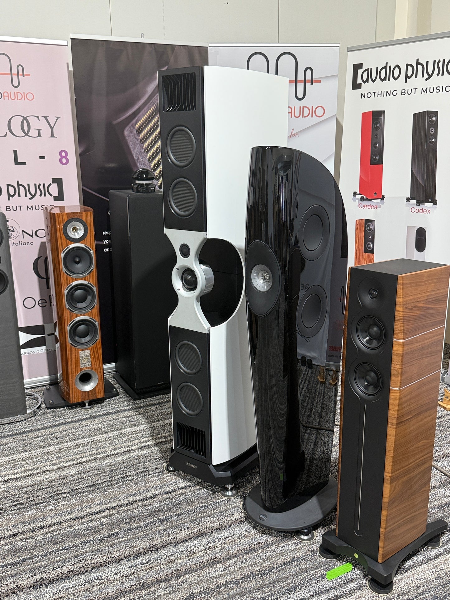 PMC FACT FENESTRIA TOWER SPEAKERS - PAIR (White Silk) (Pre-Owned)