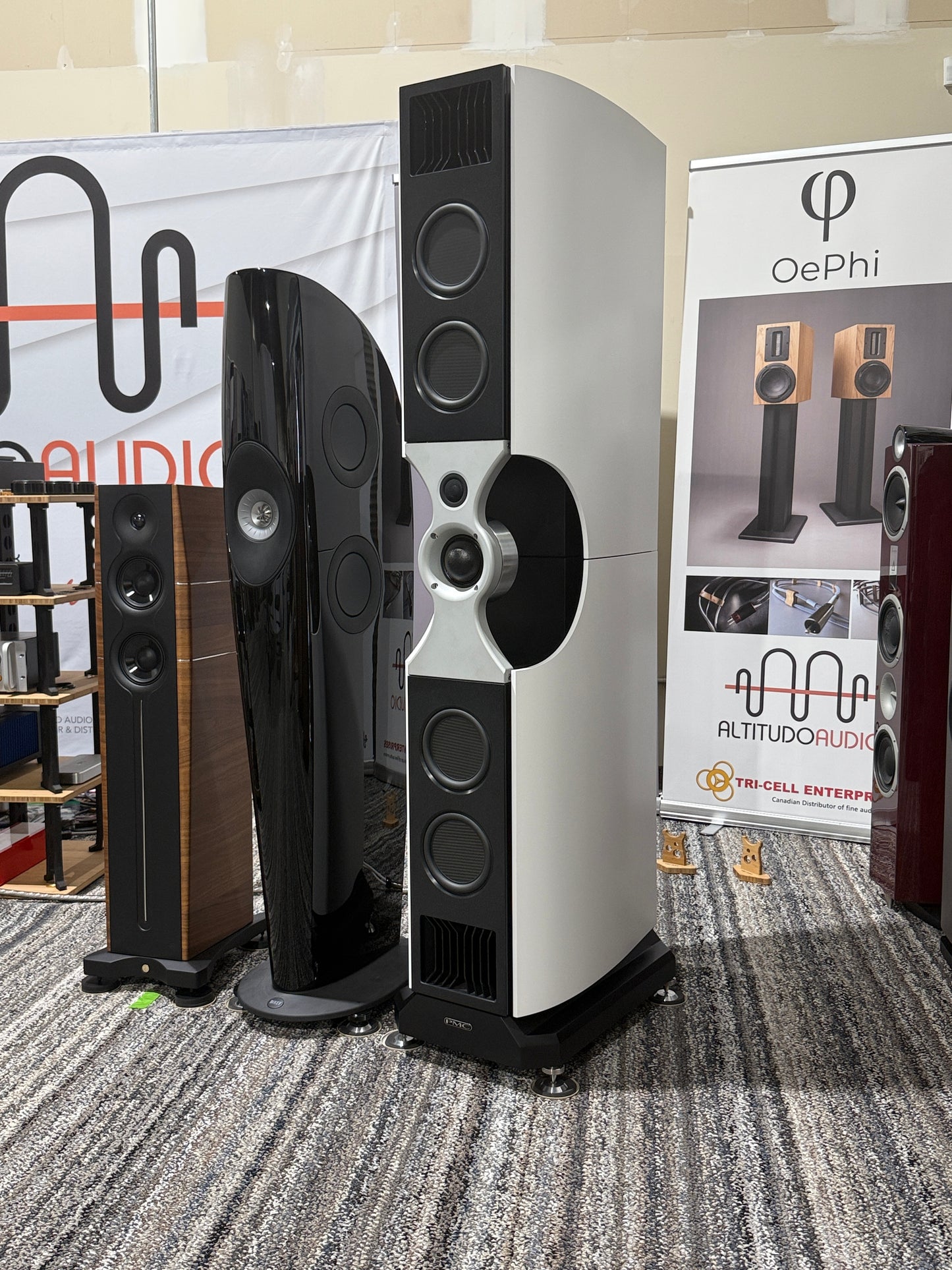 PMC FACT FENESTRIA TOWER SPEAKERS - PAIR (White Silk) (Pre-Owned)