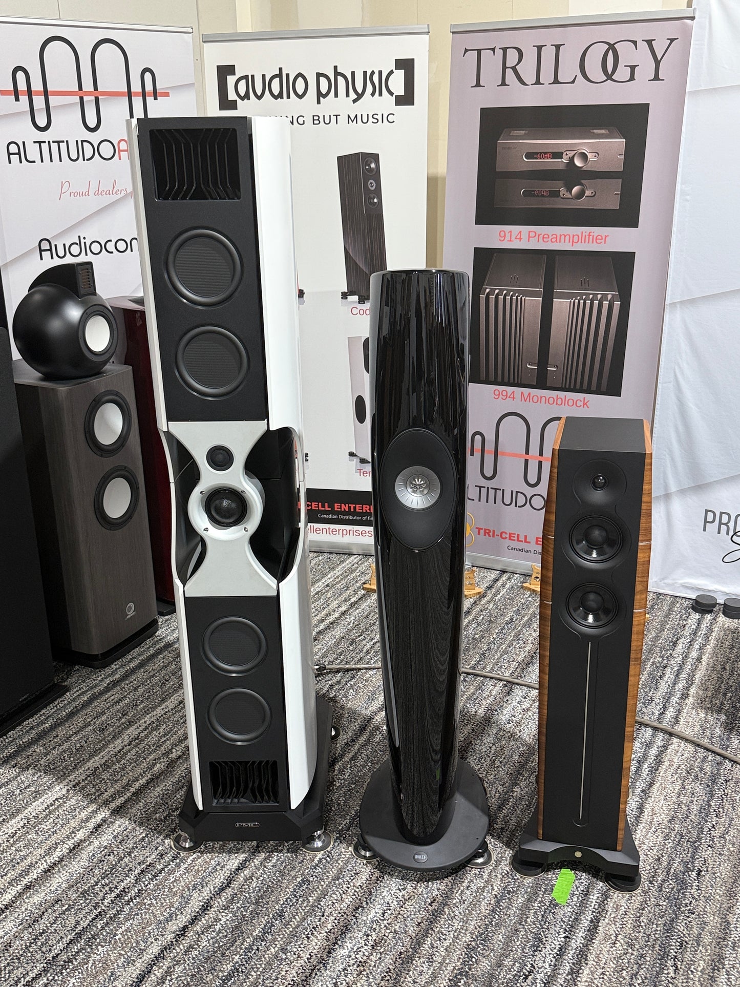 PMC FACT FENESTRIA TOWER SPEAKERS - PAIR (White Silk) (Pre-Owned)