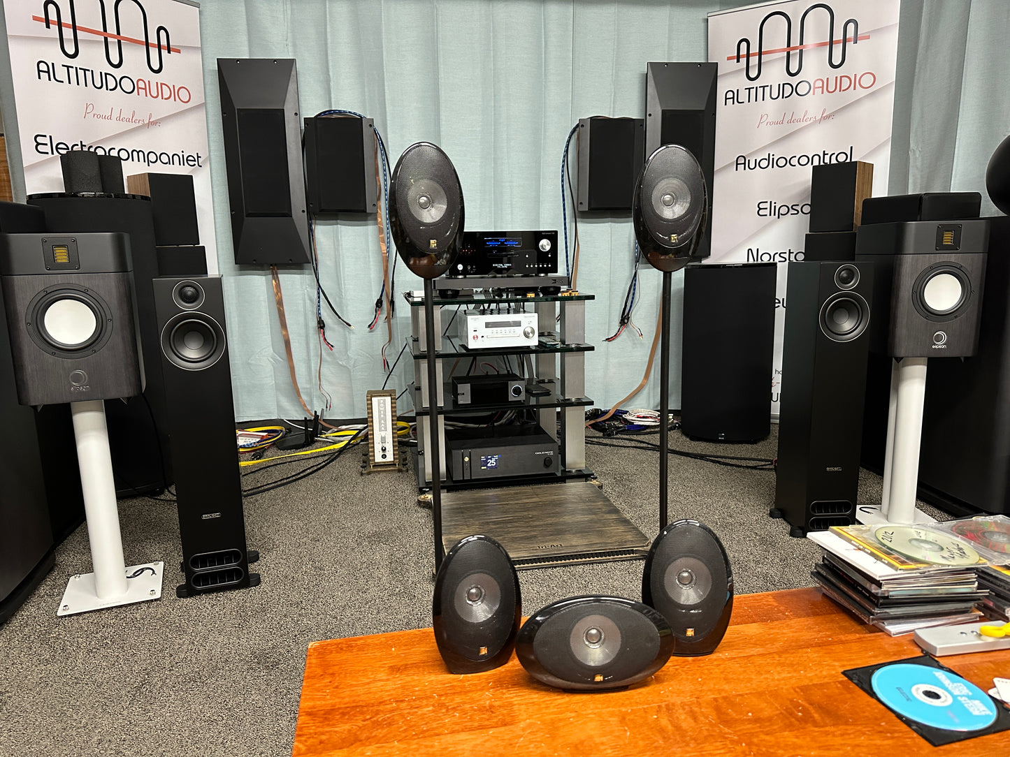 KEF Satellite Spkrs HTS1001.2 5.0 Surround Speaker Set (Pre-owned)