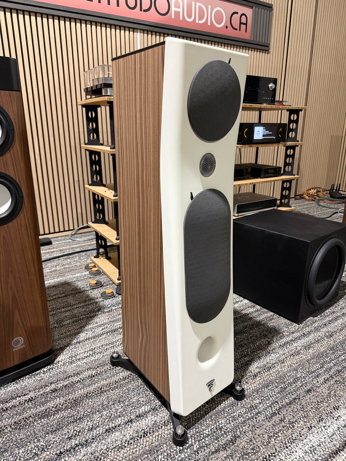 Focal Kanta N2 3-Way Floorstanding Speakers (Walnut) (Pre-Owned)