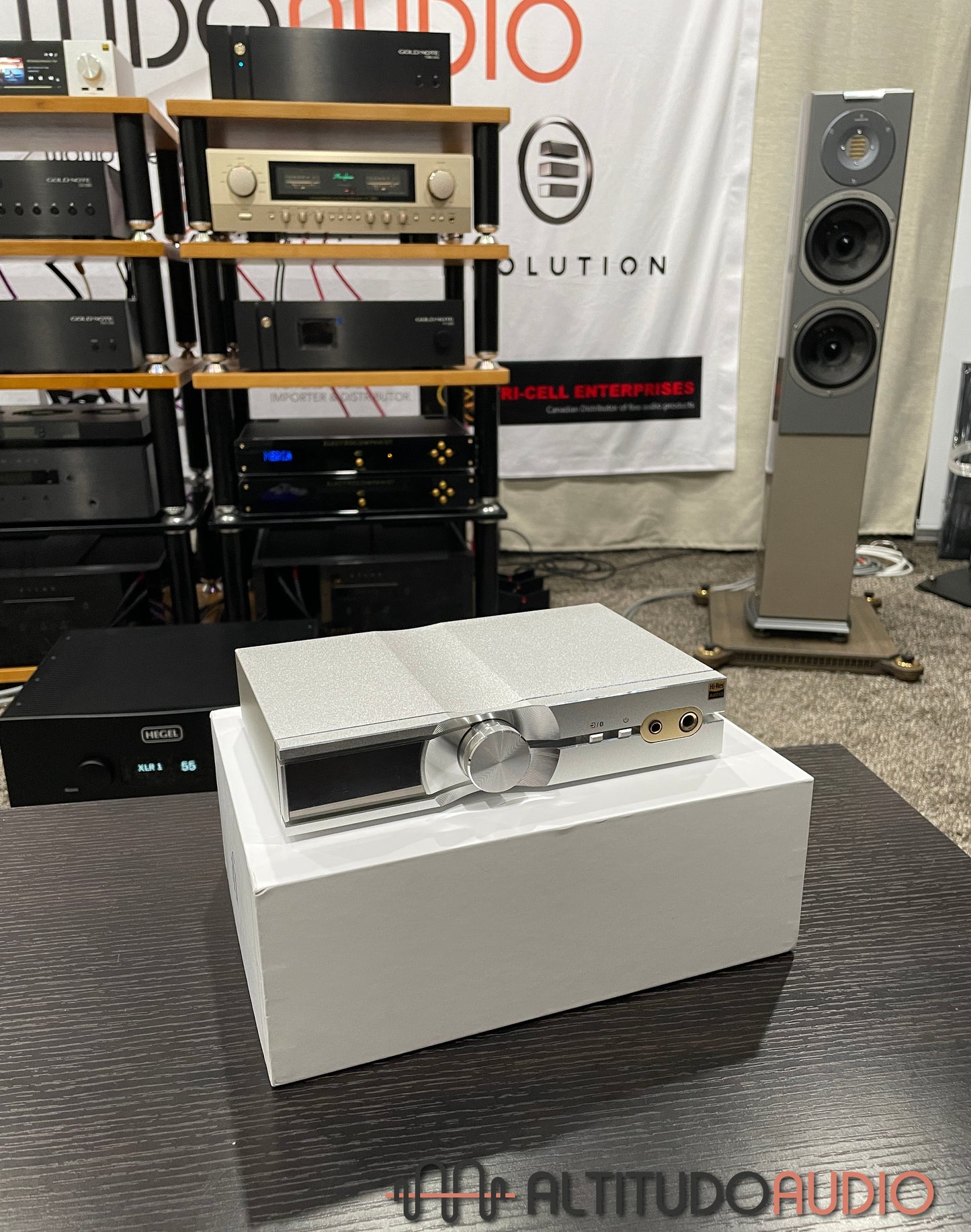 Neo iDSD DAC Headphone Amplifier (Pre-owned)