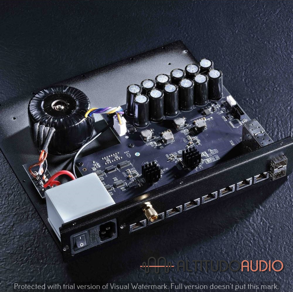 COS S10 Network Switch