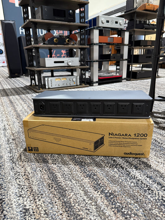 AudioQuest Niagara 1200 Power Conditioner