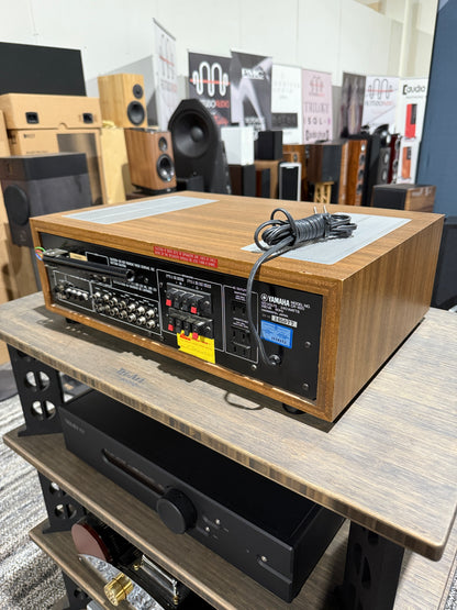 Yamaha CR-820 Integrated Amplifier (Pre-owned)