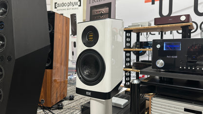 Vela BS403 6" 2-Way Bookshelf Speakers (Pair)