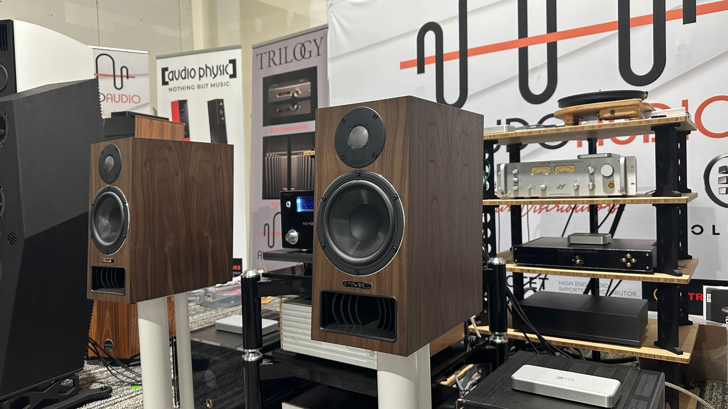 TWENTY5.22i BOOKSHELF SPEAKERS (DEMO)