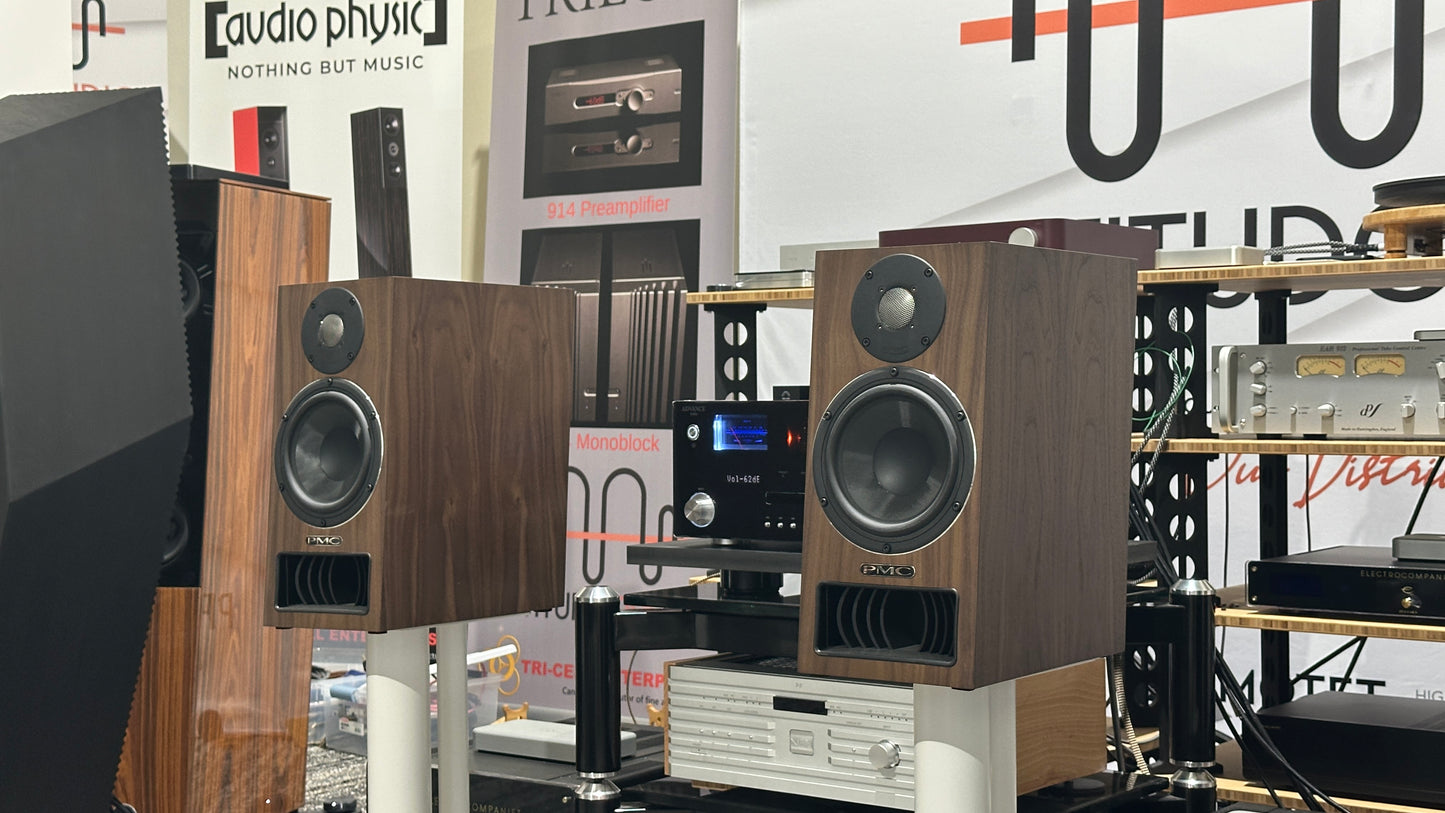 TWENTY5.22i BOOKSHELF SPEAKERS (DEMO)