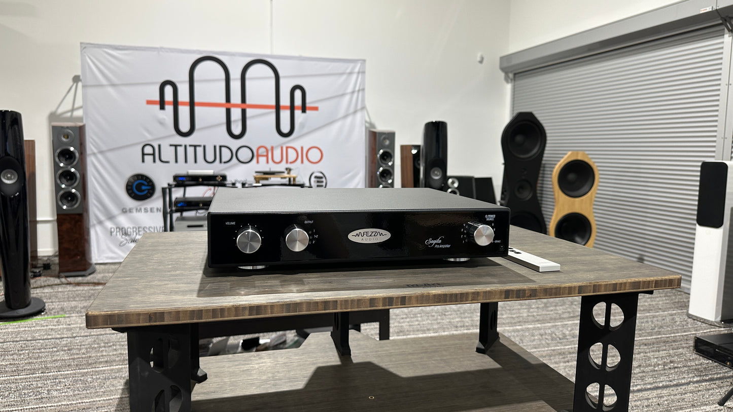Fezz Sagita Pre-Amplifier (Pre-Owned)