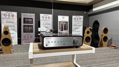 Peachtree Audio Nova 300 Integrated Amp / DAC (Pre-Owned)