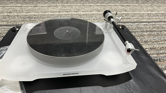 Marantz Reference Series TT-15S1 Manual belt-drive Turntable with cartridge (Pre-Owned)
