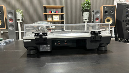 Technics SL-1500C Premium Class Direct Drive Turntable w/ Ortofon 2M Red Cartridge(Pre-Owned)