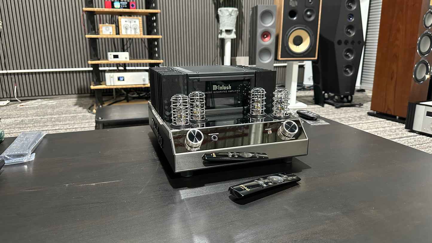 McIntosh MA252 Hybrid Integrated Amplifier(Pre-Owned)