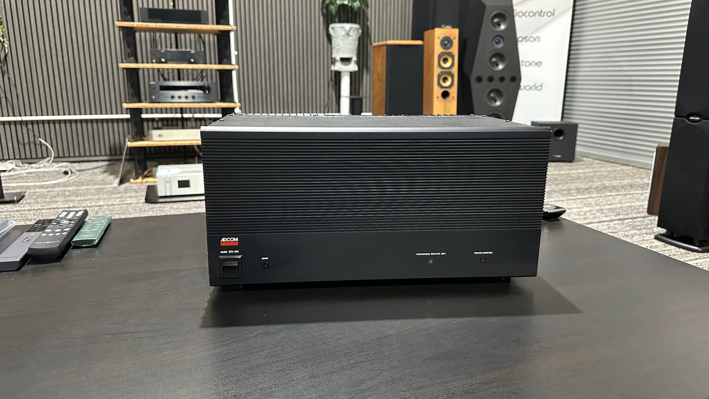 ADCOM GFA-565 MONO Amplifiers (Pre-Owned)