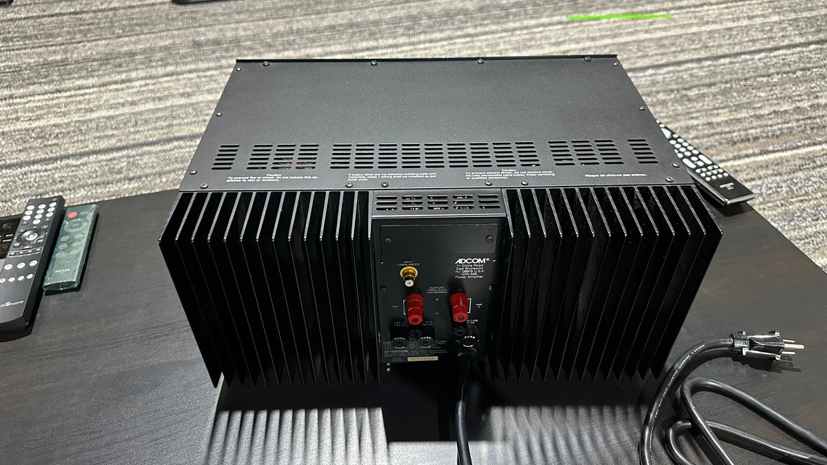 ADCOM GFA-565 MONO Amplifiers (Pre-Owned)