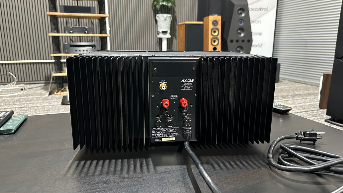 ADCOM GFA-565 MONO Amplifiers (Pre-Owned)