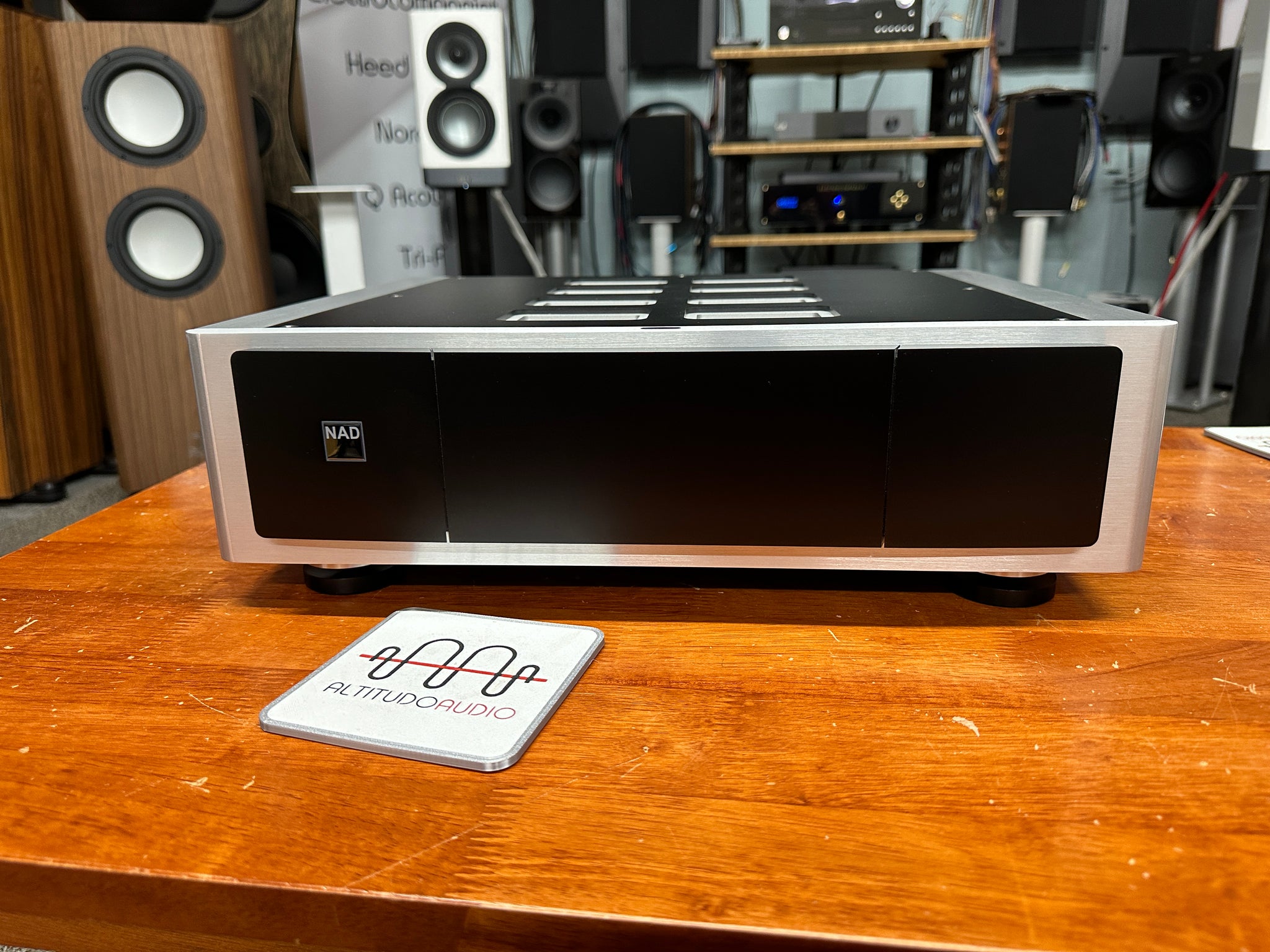 NAD M23 Stereo Power Amplifier